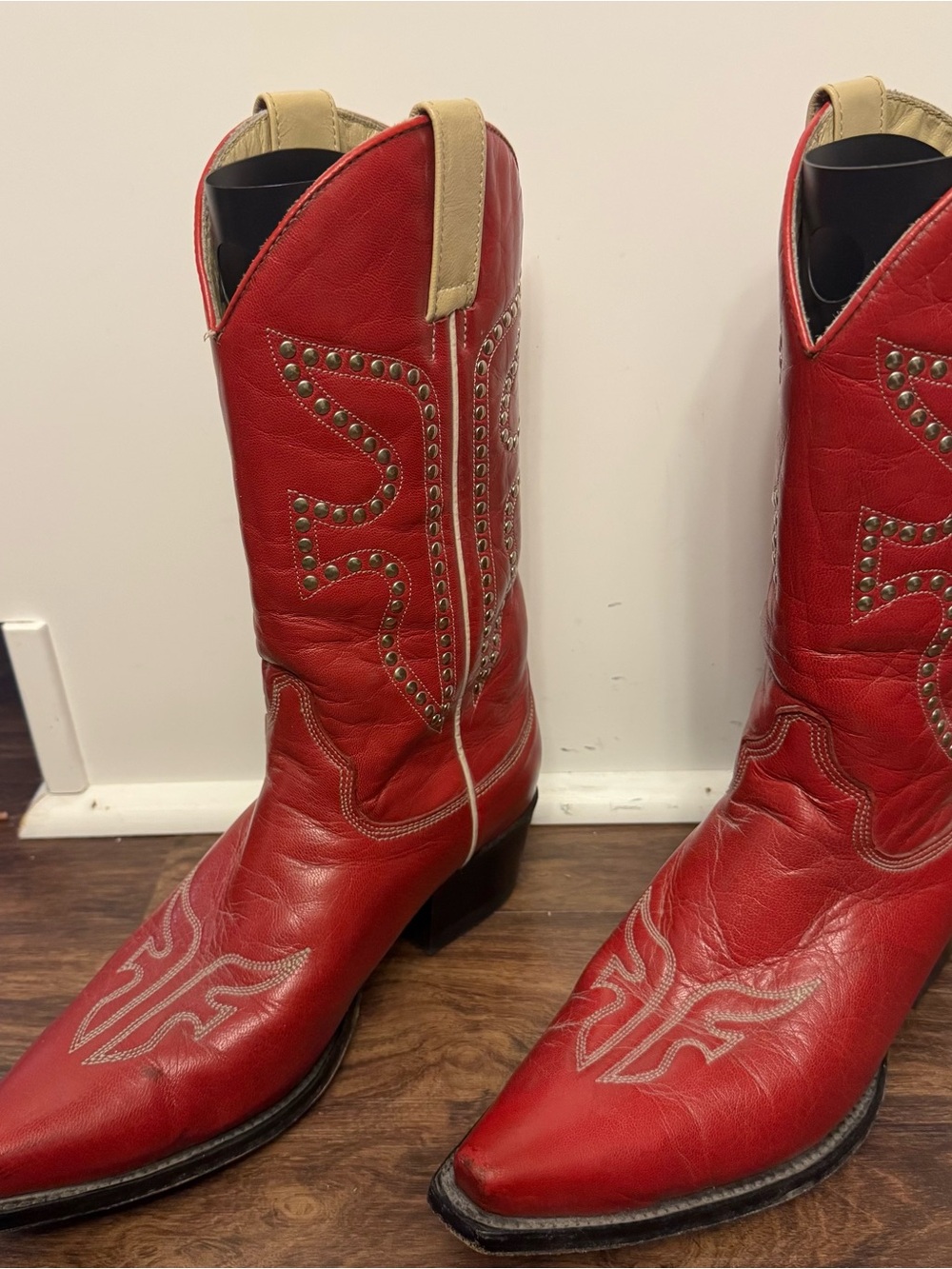 Rare Frye Women's Red Leather Boots Size 8 B - Picture 3 of 11